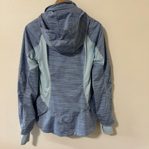 Lululemon Run: Make A Break Jacket Twisted Stripe Caspian Blue / Caspian Blue-6 - Picture 2 of 14